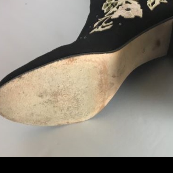 Cole Haan Suede Boot w/ Floral Applique Detail _ SOLD! - Picture 7 of 8